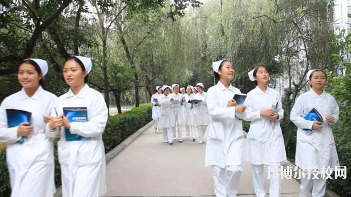  重慶渝東衛(wèi)生學(xué)校2020年報(bào)名條件、招生要求、招生對(duì)象