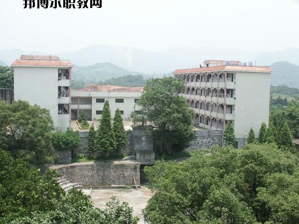 萍鄉(xiāng)電子工業(yè)學校2020年報名條件、招生要求、招生對象