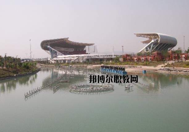 荊門(mén)現(xiàn)代學(xué)校2020年報(bào)名條件、招生要求、招生對(duì)象
