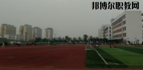 柳州鹿寨職業(yè)教育中心2020年報(bào)名條件、招生要求、招生對(duì)象
