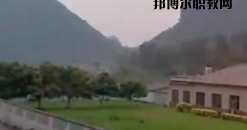 桂林電子中等專業(yè)學校2020年報名條件、招生要求、招生對象