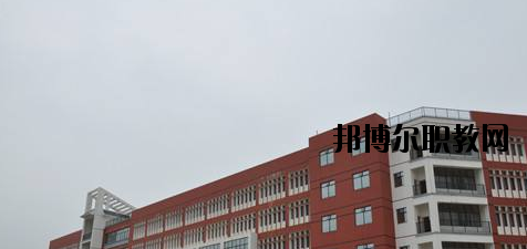 桂東衛(wèi)生學(xué)校2020年報名條件、招生要求、招生對象 