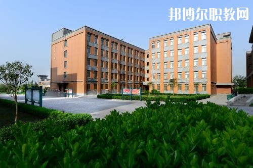 新都衛生職業學校2020年報名條件、招生要求、招生對象
