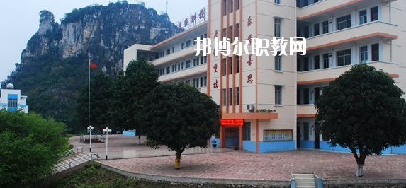 扶綏縣職業(yè)技術(shù)學(xué)校2020年報(bào)名條件、招生要求、招生對(duì)象