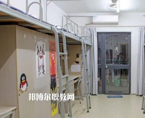 勐海縣職業(yè)高級中學(xué)2022年宿舍條件