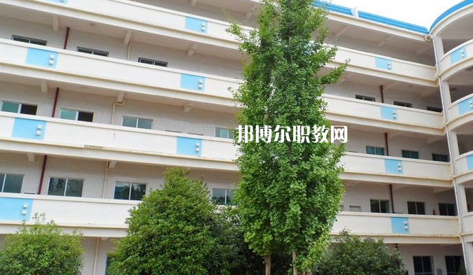 貴陽衛生學校2022年報名條件、招生要求、招生對象