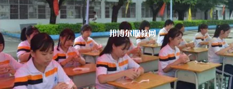 宜良縣職業(yè)高級(jí)中學(xué)2022年有哪些專(zhuān)業(yè)