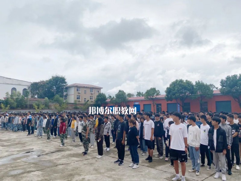 銅陵智通職業(yè)技術(shù)學(xué)校2022年報名條件、招生要求、招生對象
