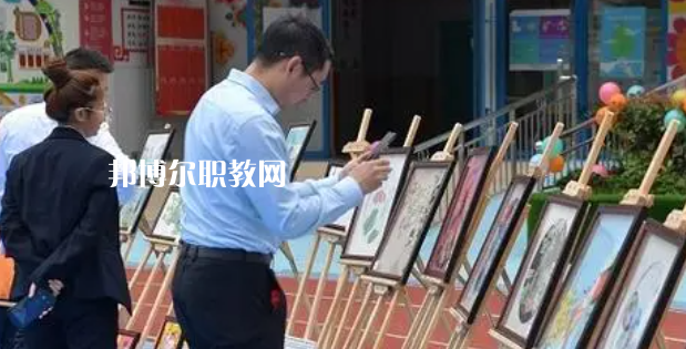 汶川縣特殊教育學(xué)校地址在哪里，哪個(gè)地區(qū)，哪個(gè)城市?